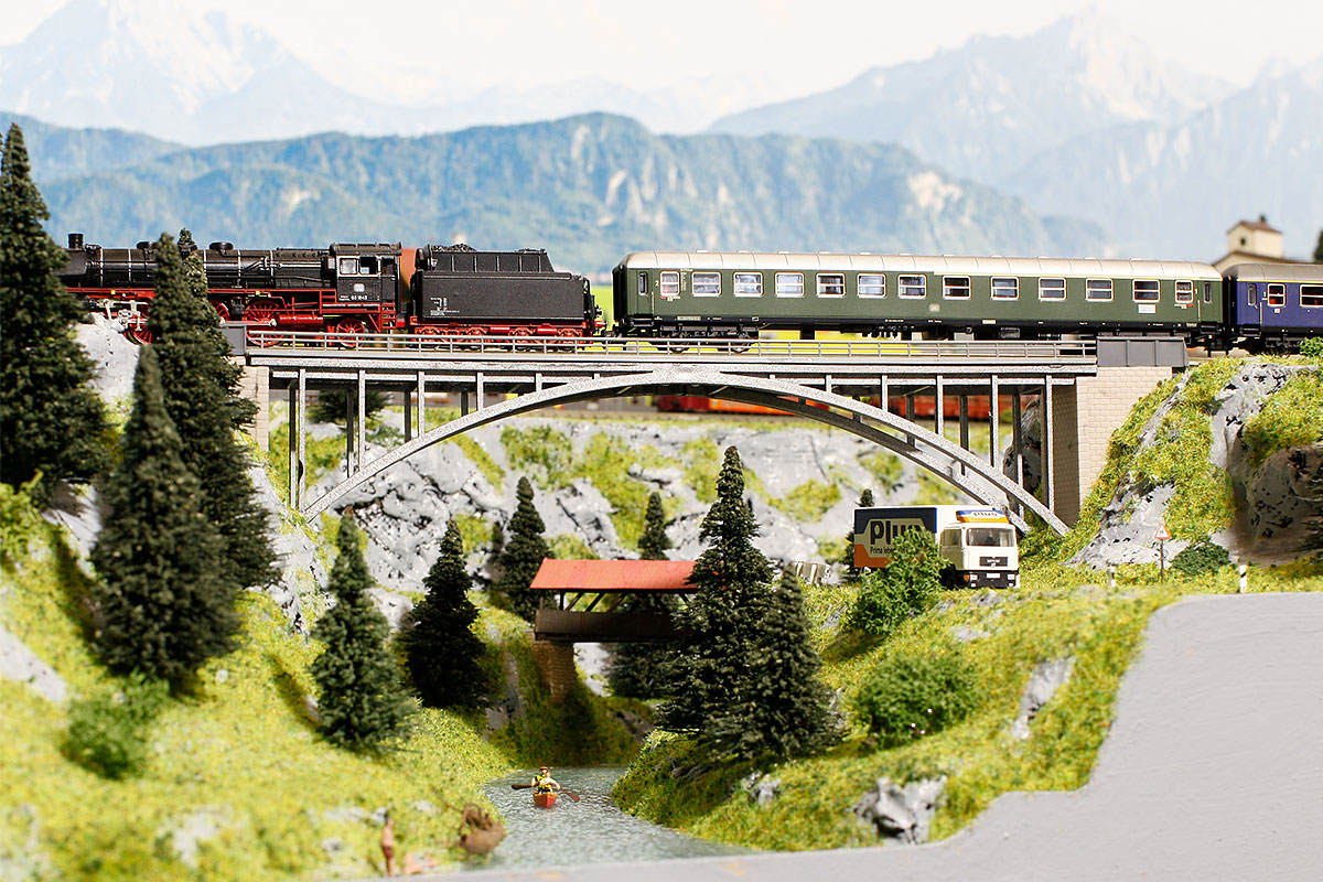 Modellbahn Traumanlagen: Portal für Modelleisenbahn Spur N & Spur H0